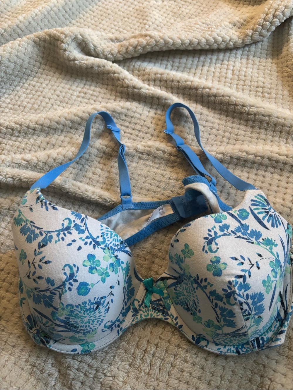 Ambrielle Women's Floral T-Shirt Bra - 38B